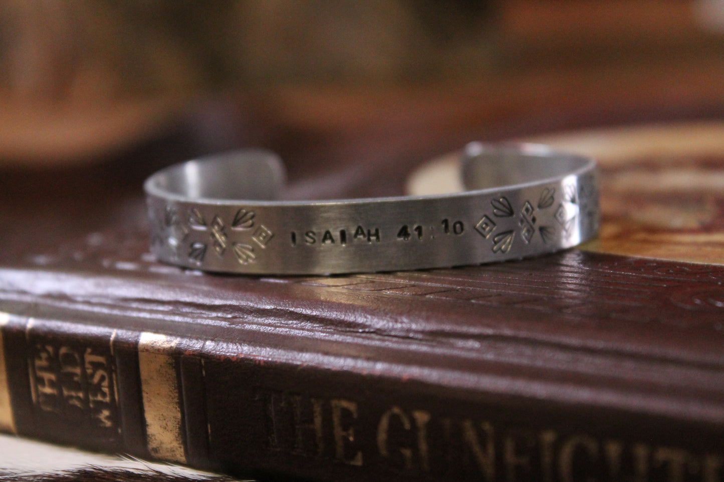 Isaiah 41:10 Cuff